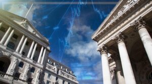 Why Are UK Investors Shifting From Equity Funds To Money Markets?
